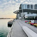 Yas Island 1Br Balcony Apt Near Sea World,Etihad Arena