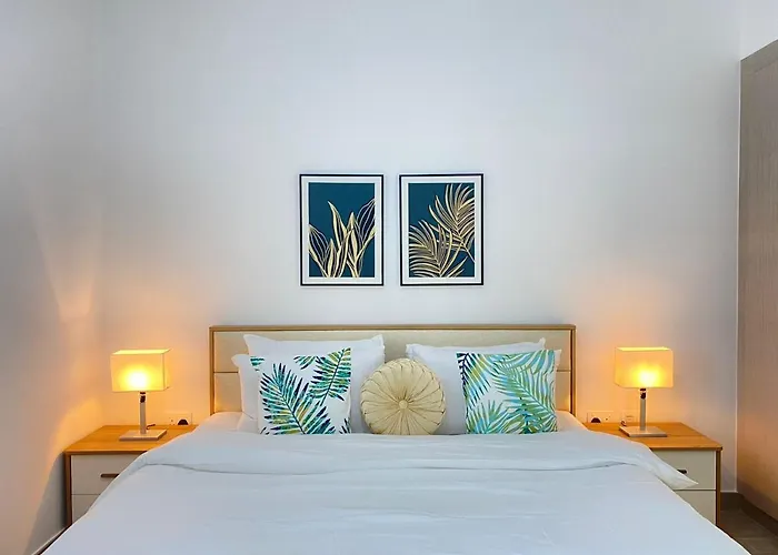 Yas Island 1Br Balcony Apt Near Sea World,Etihad Arena