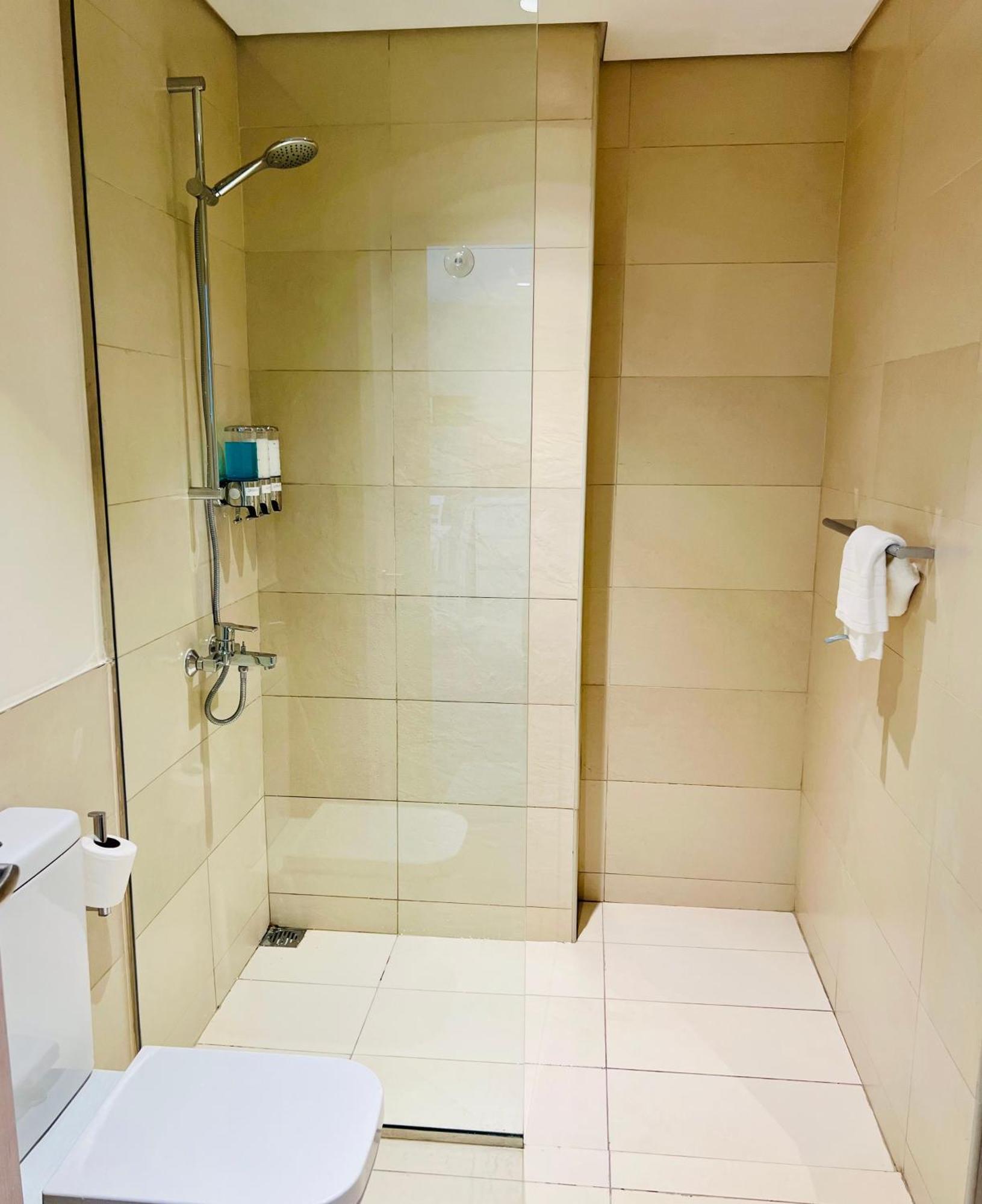 Yas Island 1br Balcony Near Sea World,etihad Arena