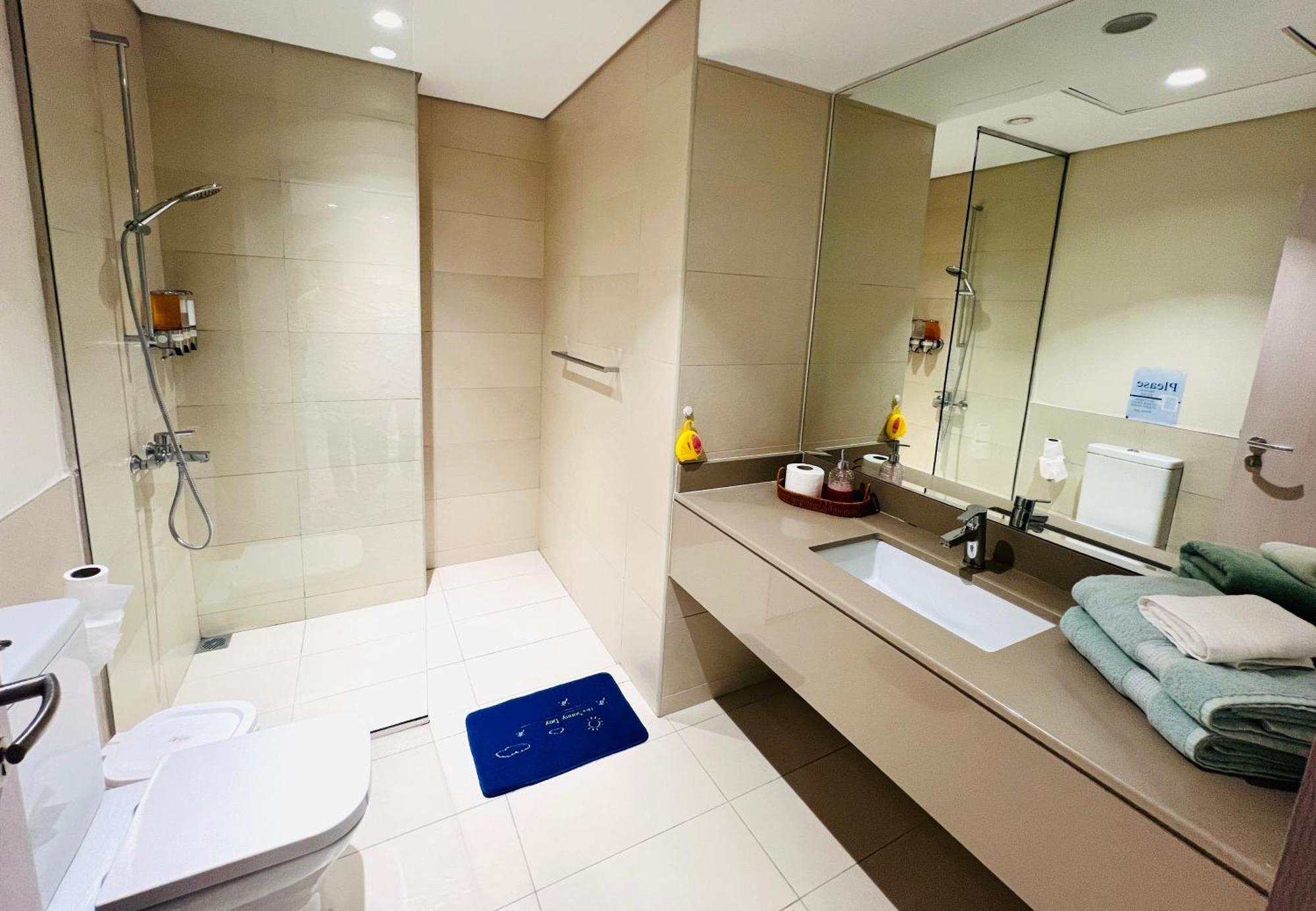 Yas Island 1br Balcony Near Sea World,etihad Arena Abu Dhabi