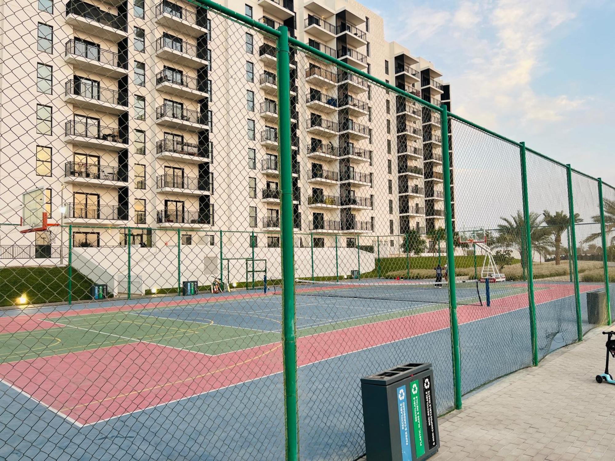 Yas Island 1br Balcony Near Sea World,etihad Arena Abu Dhabi
